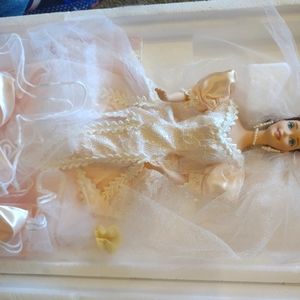BARBIE limited edition 1996 blushing orchid bride porcelain doll NIB mattel